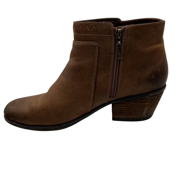 Clarks Womens 9 US Brown Leather Ankle Boots Side Zipper Fringe Western Cowgirl - Picture 9 of 16